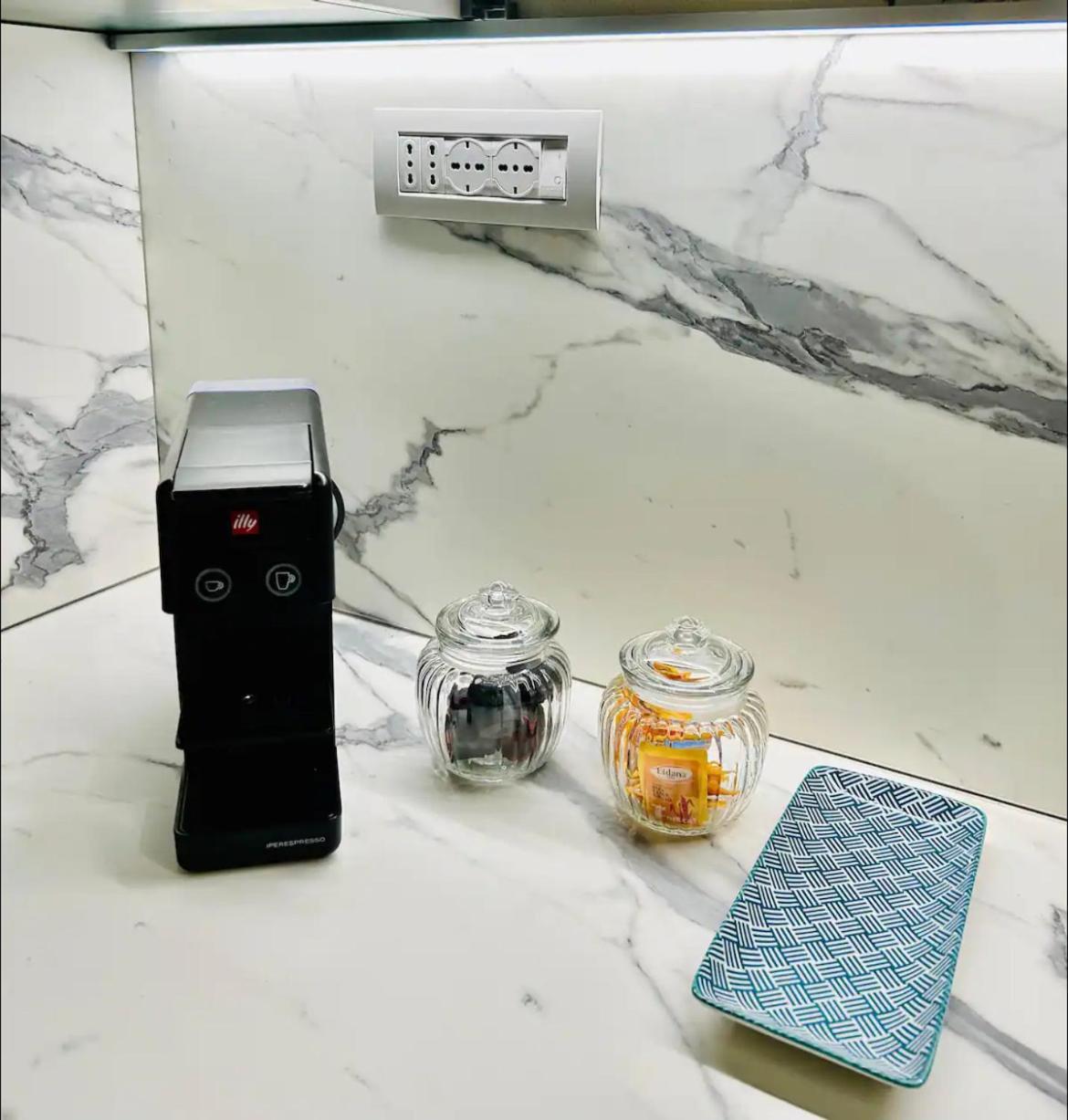 Mascari Charming Suite Lecco Exteriör bild